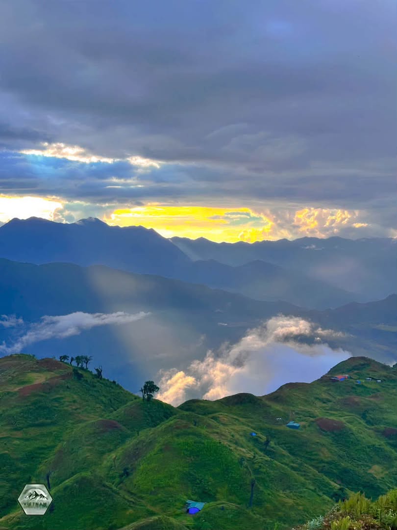 Biển mây núi rừng Tây Bắc